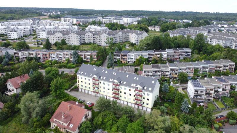 3 pokoje z balkonem z pięknym widokiem na panoramę