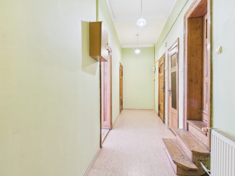 101m2 ul. Łokietka, I piętro, odnowiona kamienica