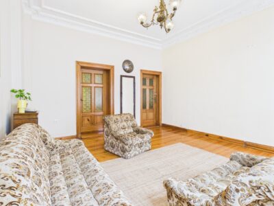 101m2 ul. Łokietka, I piętro, odnowiona kamienica