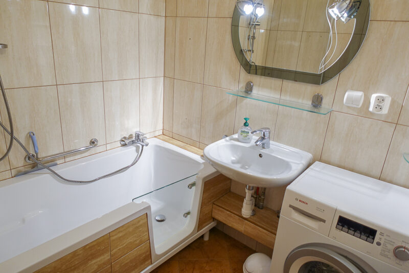 Pomorzany 4 pokoje, 74,59 m2, balkon IV p. widok,