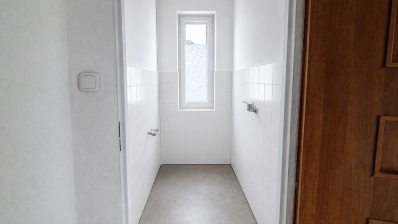Dom z placem 2000m2 pod firmę