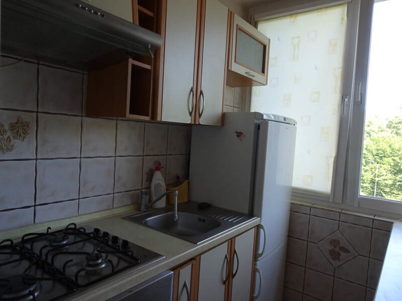 Centrum 2 pokoje, umeblowane, 1800+717+media