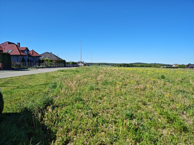 Przybiernów działka budowlana 1075 m2 140.000 zł