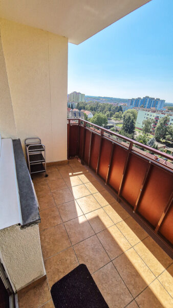 47 m² z balkonem i widokiem — urządzisz od zera!