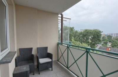 3 pokoje, balkon - oś. Majowe