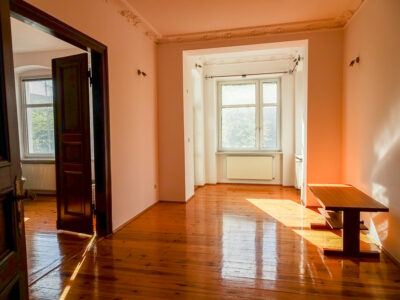 Centrum 4 pokojowe, 2 balkony, I p. 850000