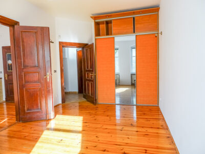 Centrum 4 pokojowe, 2 balkony 850000