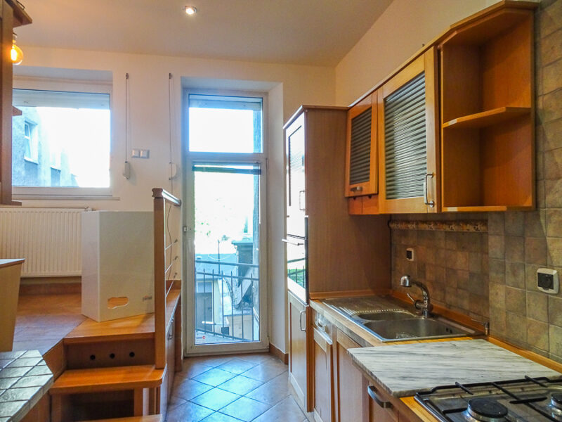 Centrum 4 pokojowe, 2 balkony 850000