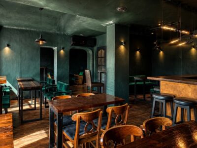 Lokal pod gastronomie lub usługi, parter.