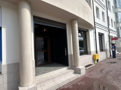 Lokal pod gastronomie lub usługi, parter.