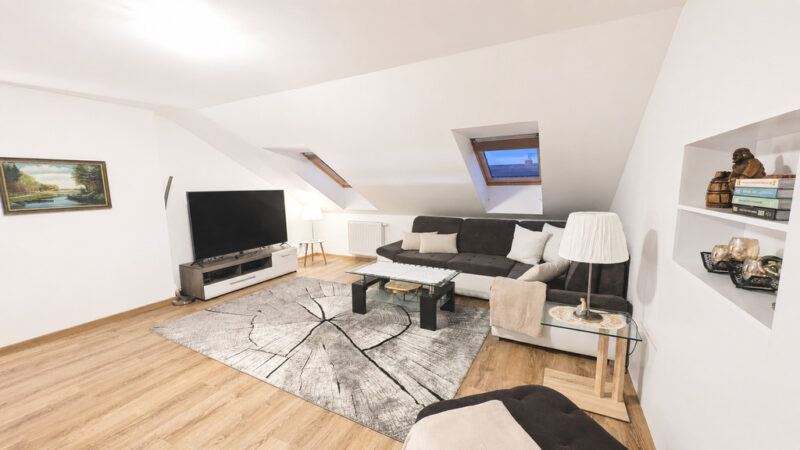 3-pokojowe+antresola, balkon, 2-stan.garaż, Bukowo