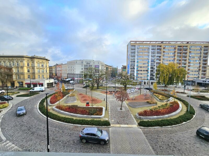 Mieszkanie z potencjałem i widokiem na Plac Zgody