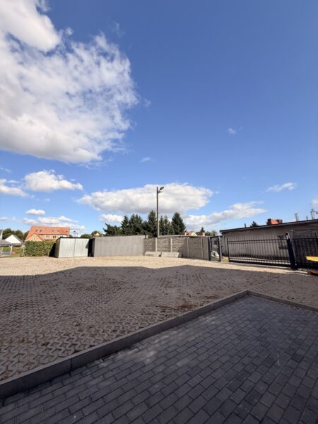 Bezczynszowe mieszkanie 1 piętro + garaż