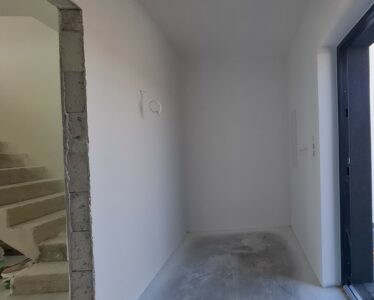 Nowoczesny bliźniak z ogrodem w Grzepnicy