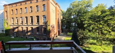 2 pok./balkon/apartamentowiec/ok. Urząd Miasta