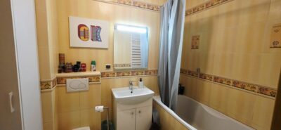 2 pok./balkon/apartamentowiec/ok. Urząd Miasta