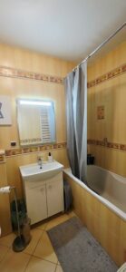2 pok./balkon/apartamentowiec/ok. Urząd Miasta