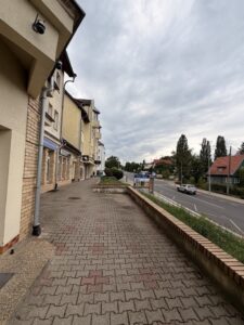 Lokal usługowy z wejściem z ulicy | Koralowa
