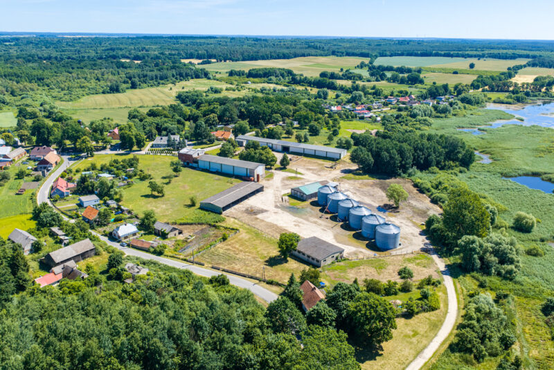 Magazyny 2497 m² + 1,33 ha | duży potencjał