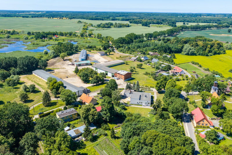 Magazyny 2497 m² + 1,33 ha | duży potencjał