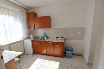 DUŻA KAWALERKA NA I PIĘTRZE