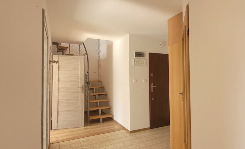 4 pokoje, 99 m², z garażem, winda, niski blok!