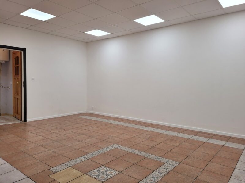 Lokal w Centrum Handlowym Pogodno, 42 m2, front !!