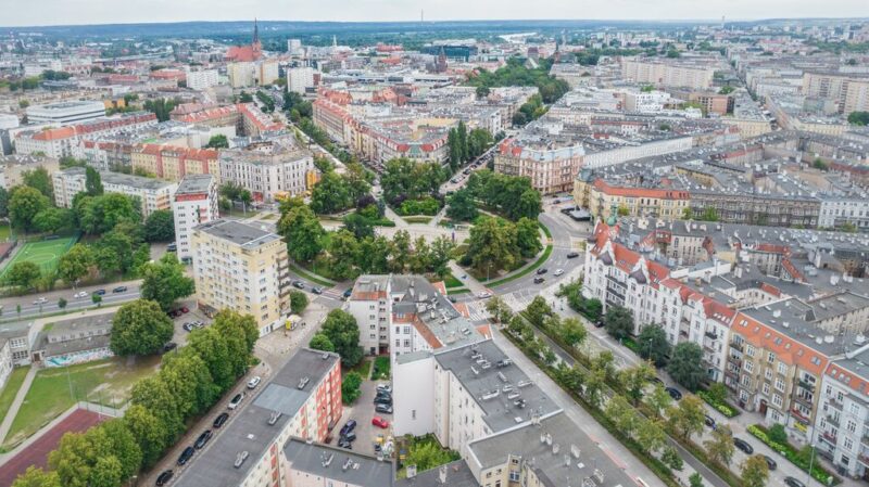 62m2 | 1 p. | Kamienica| 2 pokoje + osobna kuchnia