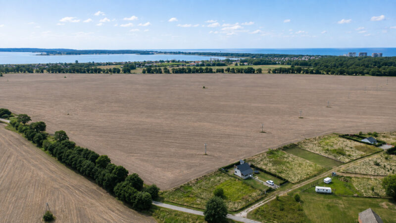 Działka 852 m² w Radawce – MPZP, 2 km od morza, dom lub pensjonat