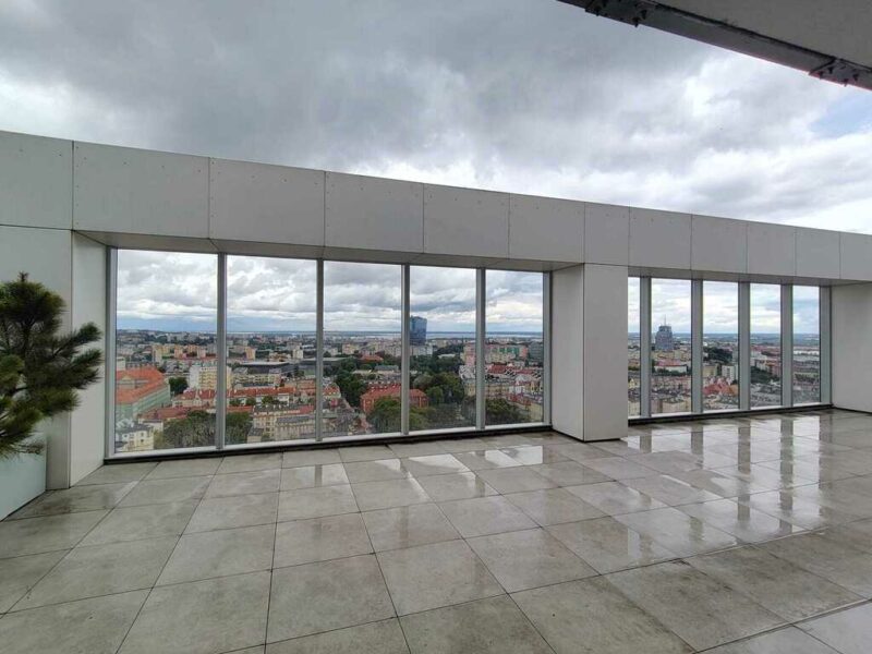 2 pok. apartament w Sky Garden! Stan deweloperski!