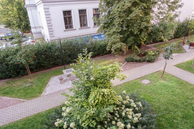 Śródmieście 2 pokoje, widna kuchnia, balkon