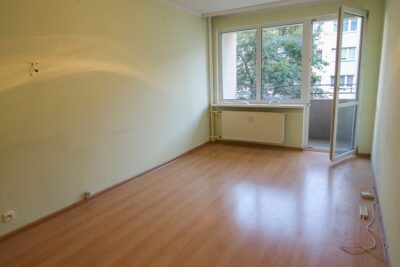 Śródmieście 2 pokoje, widna kuchnia, balkon