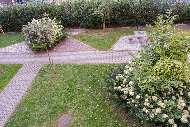 Śródmieście 2 pokoje, widna kuchnia, balkon