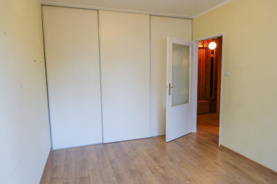 Śródmieście 2 pokoje, widna kuchnia, balkon