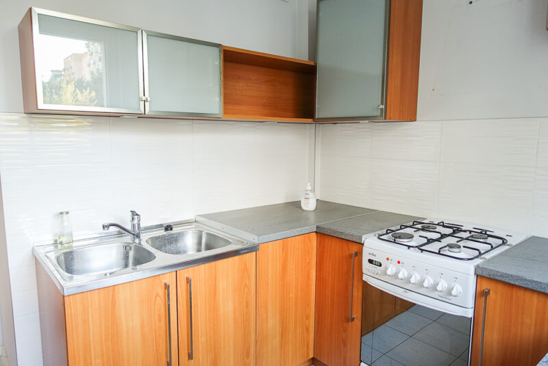 Śródmieście 2 pokoje, widna kuchnia, balkon