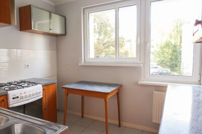 Śródmieście 2 pokoje, widna kuchnia, balkon