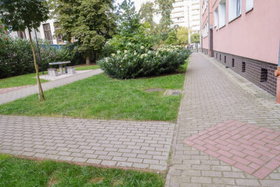 Śródmieście 2 pokoje, widna kuchnia, balkon