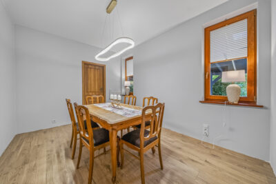 Tanowo wolnostojący dom 263m2 6 pokoi dz. 947m2