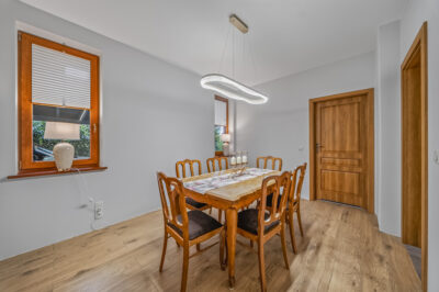Tanowo wolnostojący dom 263m2 6 pokoi dz. 947m2