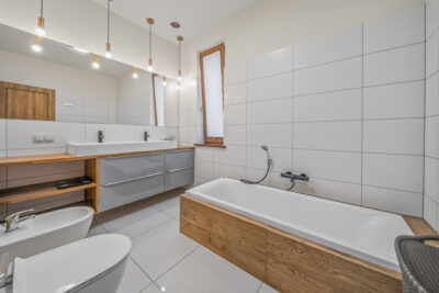 Tanowo wolnostojący dom 263m2 6 pokoi dz. 947m2