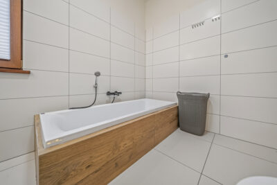 Tanowo wolnostojący dom 263m2 6 pokoi dz. 947m2