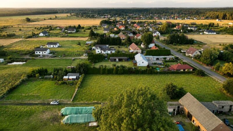 Działka 1661 m² w Rurzycy – warunki zabudowy, dom z garażem
