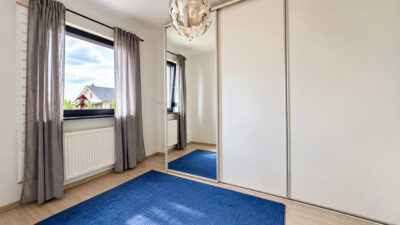 DOM W ZABUDOWIE BLIŹNIACZEJ | 87,27 m² | 559 m²
