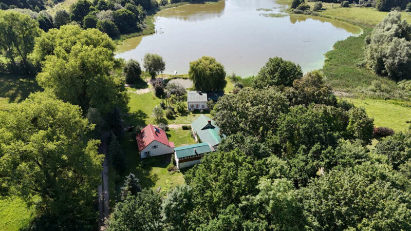 Wyjątkowy dom przy lesie i jeziorze