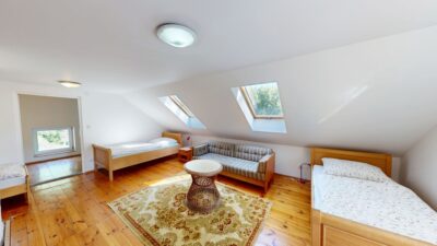 Urokliwy dom z widokiem na jezioro