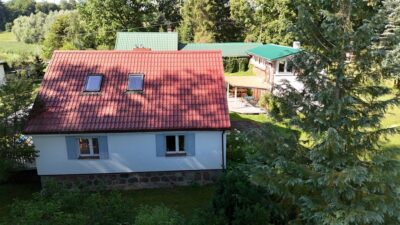 Urokliwy dom z widokiem na jezioro