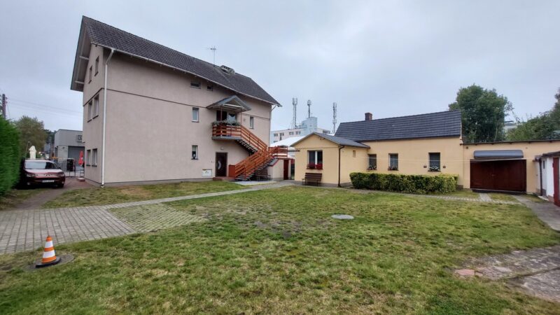 Dom wypoczynkowy i dom parterowy