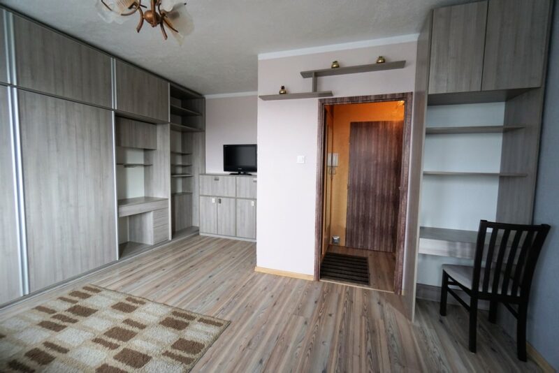 Polecam na wynajem kawalerkę o pow. 32 m2.