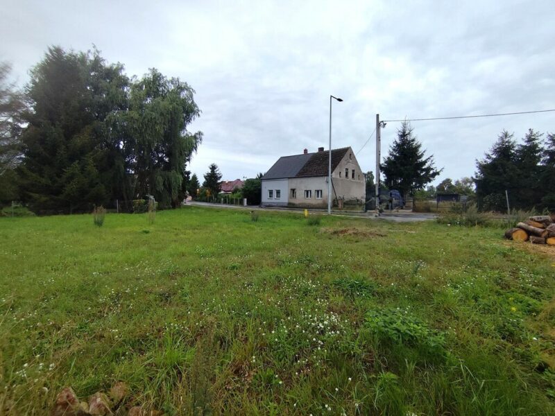 Urokliwa działka w Stepniczce