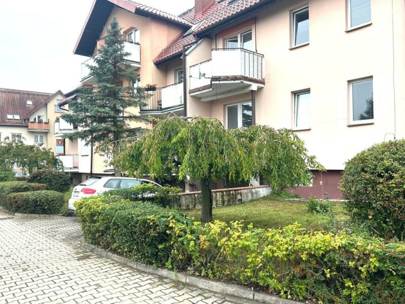 2 pokoje, 1 piętro, balkon